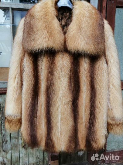 Шуба - полушубок из енота