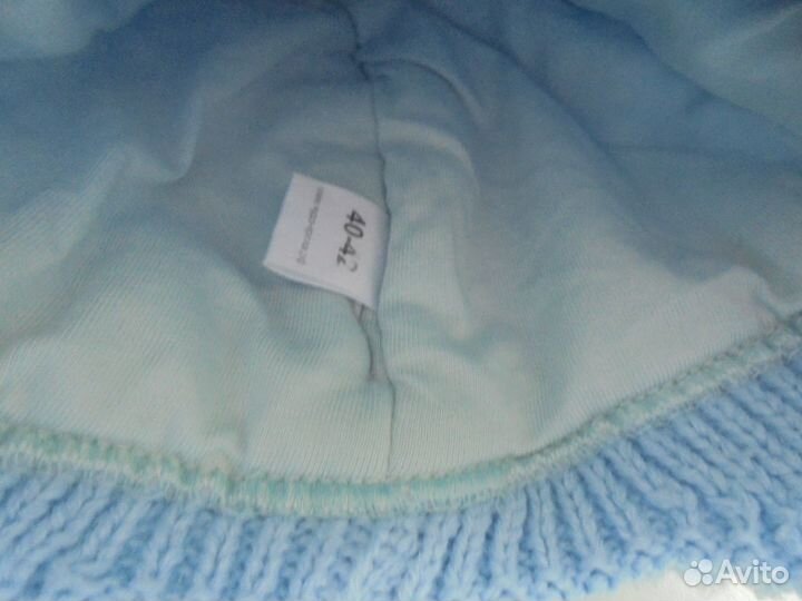 Шапка на мальчика (в подарок варежки и носки)