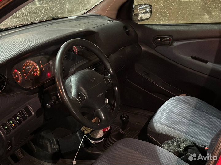 Daihatsu YRV 1.3 МТ, 2003, 210 000 км
