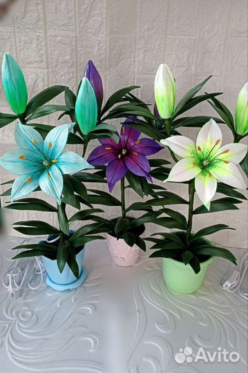 Светильники лилии, подарок