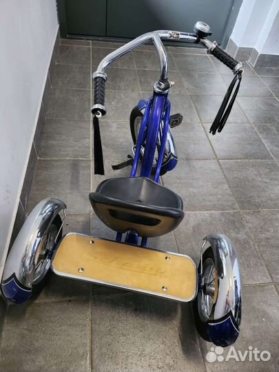 Трехколесный велосипед