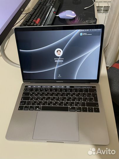 Macbook Pro 13 2019 8/256gb