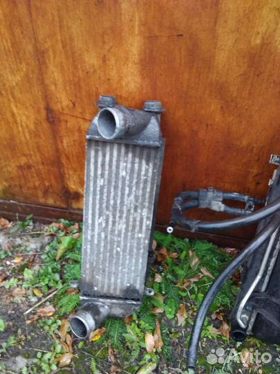 Радиатор на кия саренто 2011года дизель