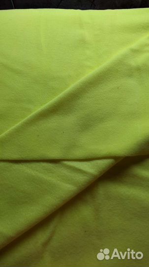 Отрез ткани флис жёлтый