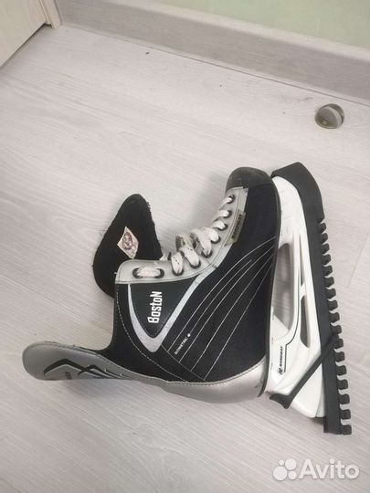 Продаются коньки б/у. 43 размер