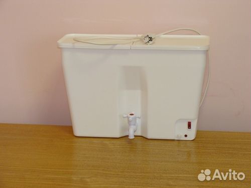 Умывальник с водонагревателем