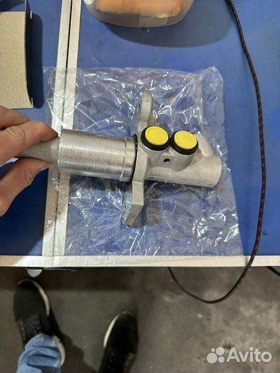 Тормозной цилиндр BMW E60 E63 E65