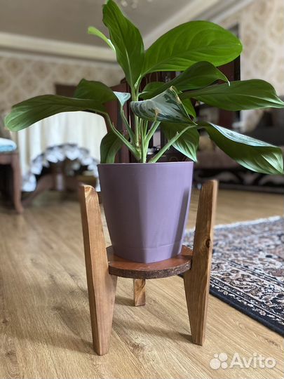 Подставка под цветы