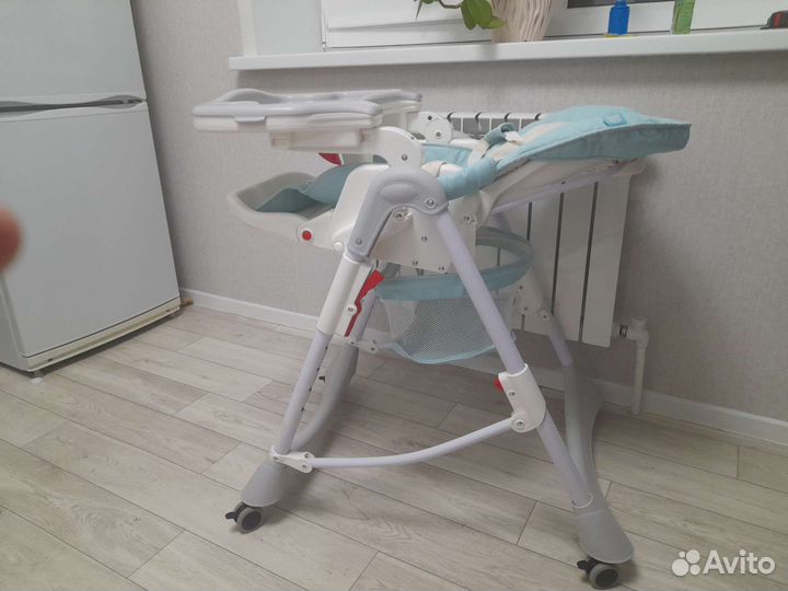 Стульчик для кормления babyton