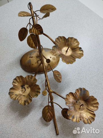 Старинный подсвечник