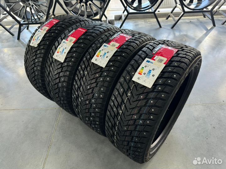 iLink Wintervorhut Stud II 255/45 R20 102T