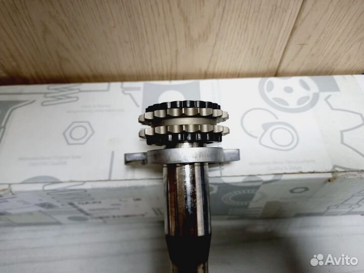 Вал балансировочный (A2720302872)