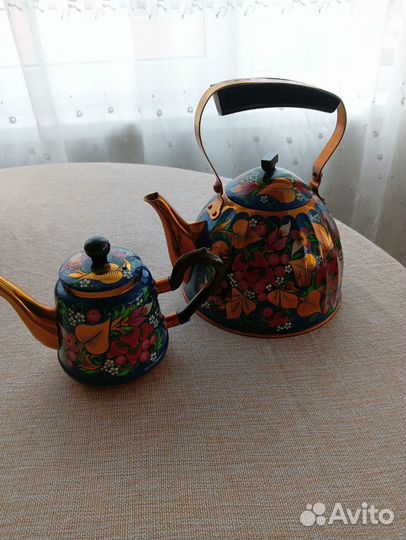 Набор из двух чайников