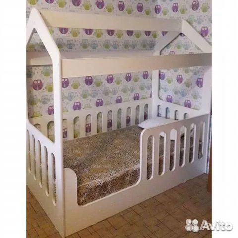 Кровать-домик детская