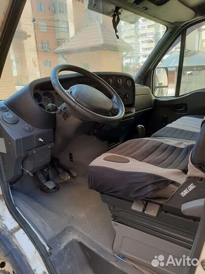 Iveco Daily цельнометаллический, 2006