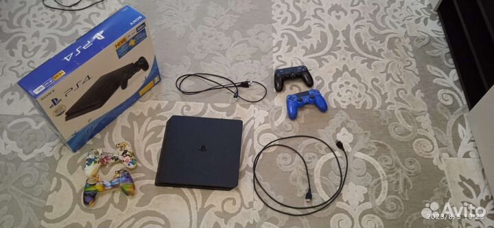 Sony PS4 slim 500gb + PS VR
