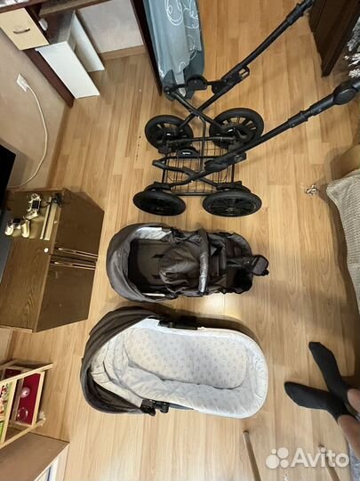 Коляска 2в 1 состояние новой