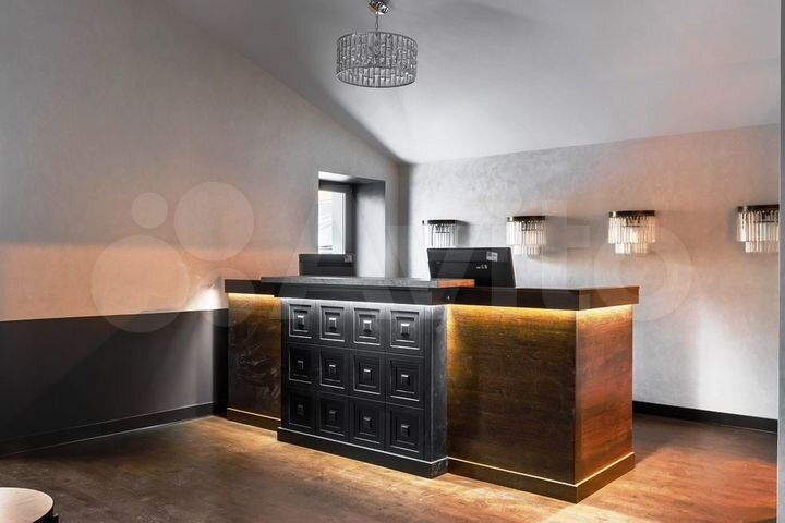 Здание, 950 м²