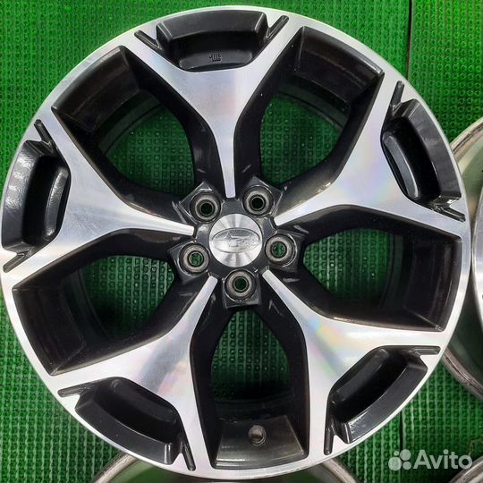 Диски литые R18 5x100 Subaru Forester