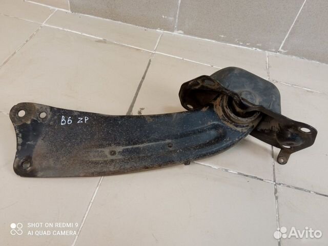 Рычаг задний правый продольный Passat B6