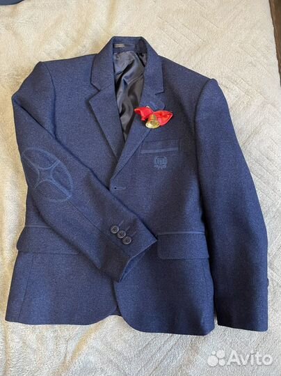 Пиджак на мальчика 122