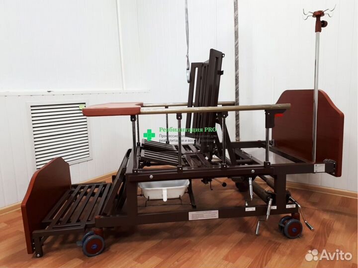 Медицинская кровать для инвалидов