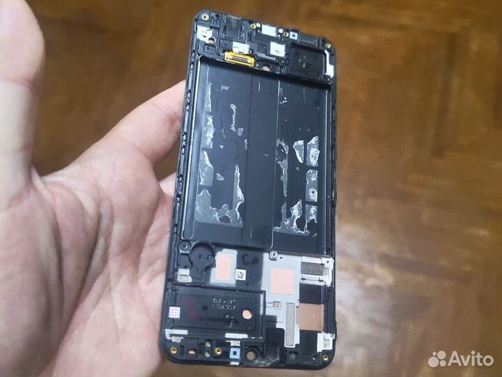 Samsung Galaxy A50, 4/128 гб