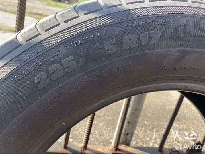 Michelin Latitude Tour HP 225/65 R17