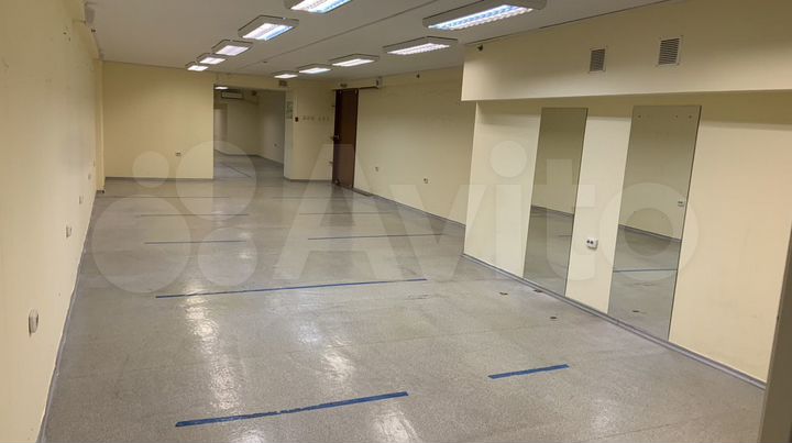 Торговая площадь, 75 м²