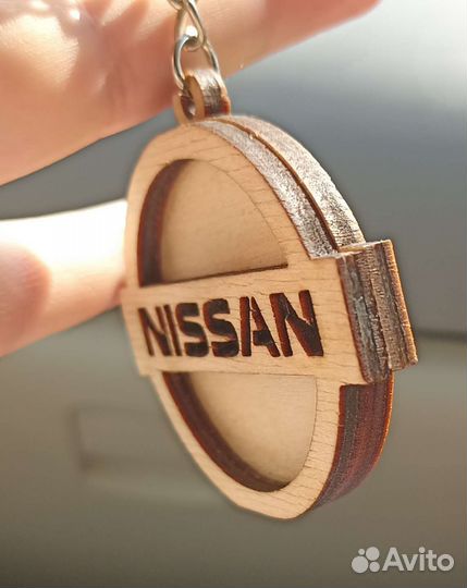Брелок nissan