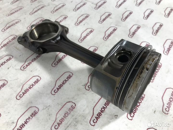 Шатун с поршнем Volkswagen Golf 4 1.6 AKL 1997