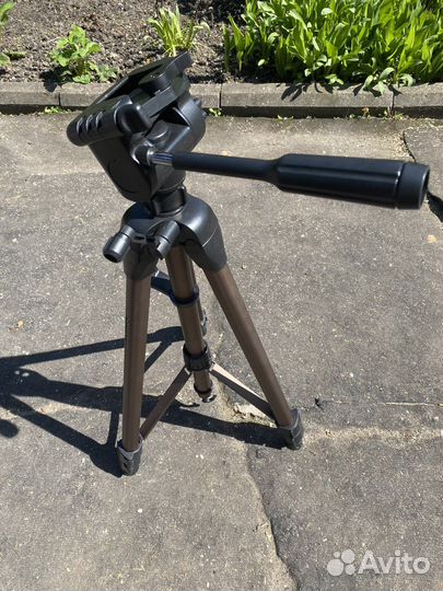 Штатив для фотоаппарата профессиональный