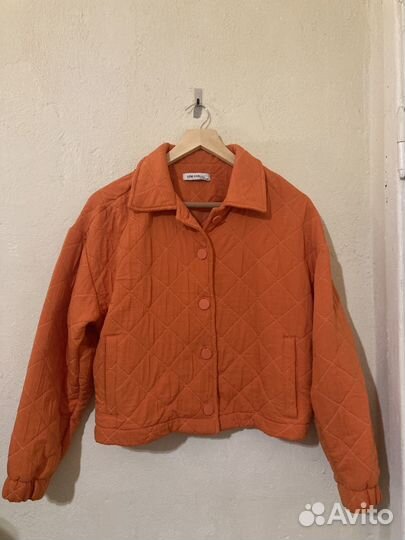 Легкая стеганая куртка