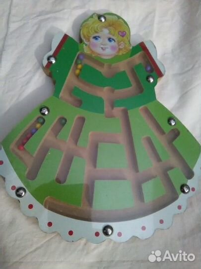 Детская головоломка лабиринт