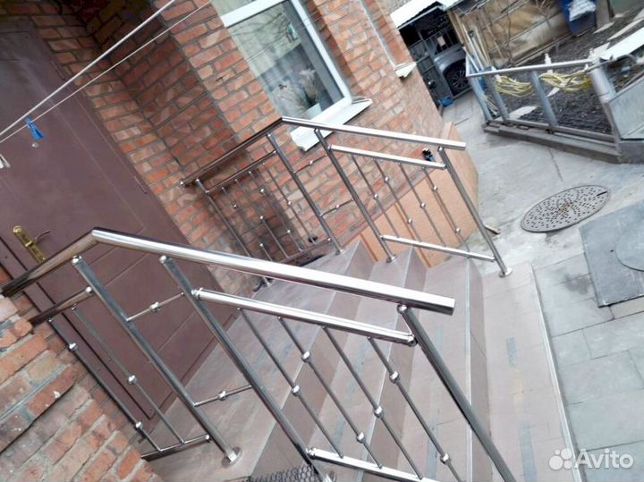 Перила для лестниц