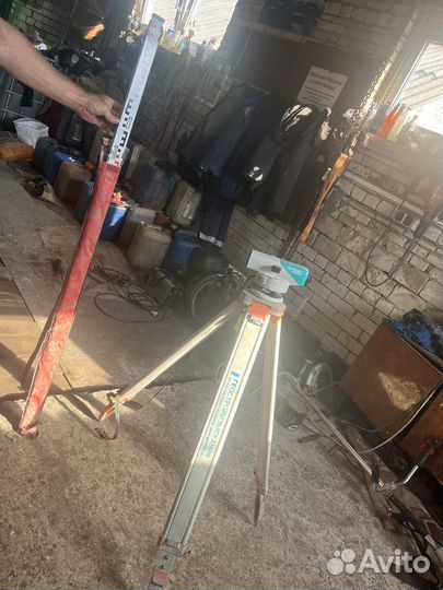 Оптический нивелир Sokkia B40