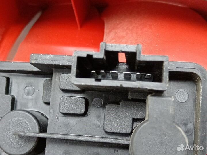 Фонарь задний для Peugeot-Citroen Picasso 6351N0