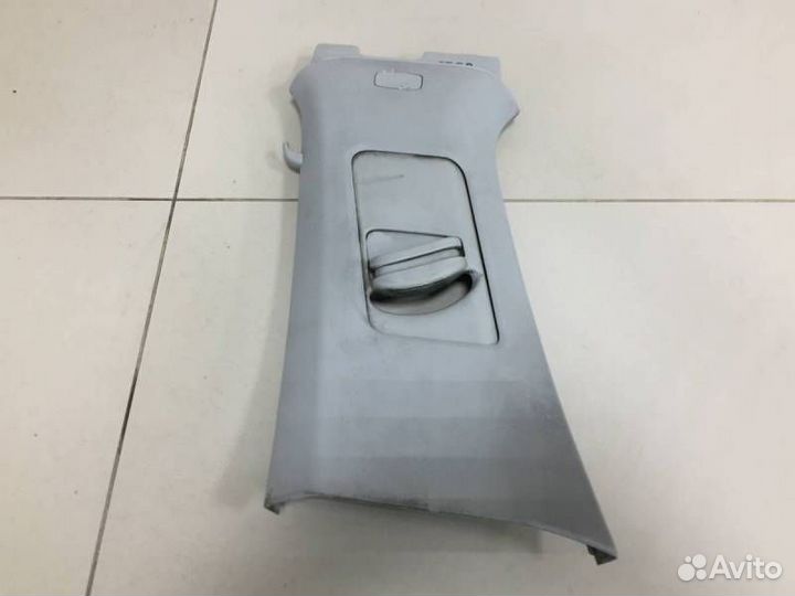 Обшивка стойки Skoda Rapid 2012-2020