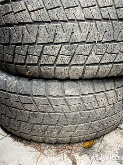 Bridgestone Blizzak DM-V1 285/65 R17