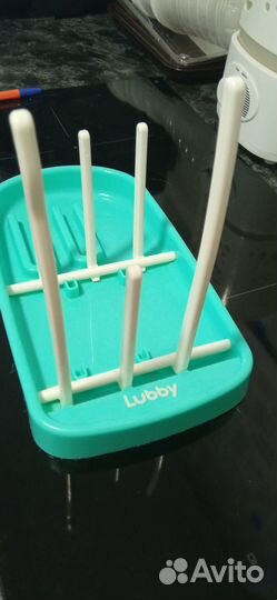 Бутылочки, поильник, сушилка для бутылочек