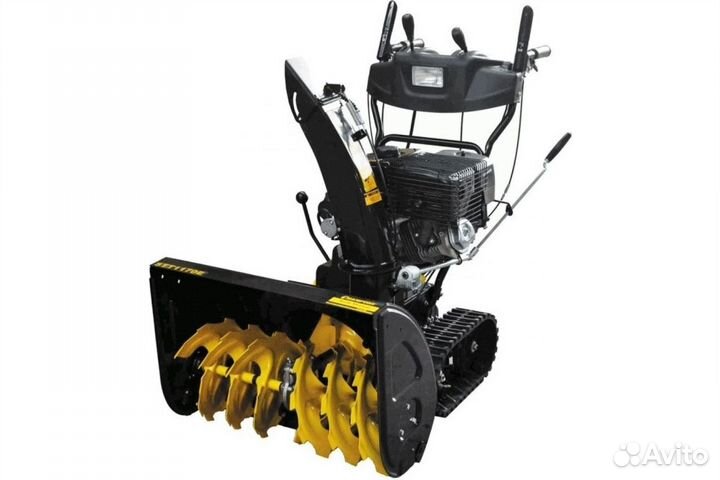 Снегоуборщик champion stt1170e на гусеницах