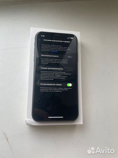 iPhone 11, 64 ГБ