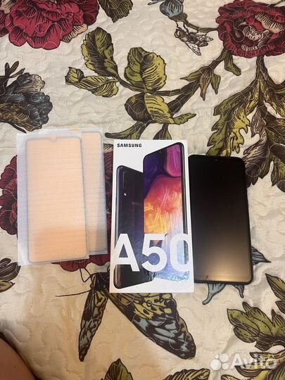 Samsung Galaxy A50, 4/64 ГБ