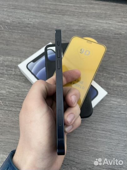 iPhone 12, 64 ГБ
