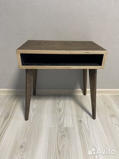 Тумба прикроватная