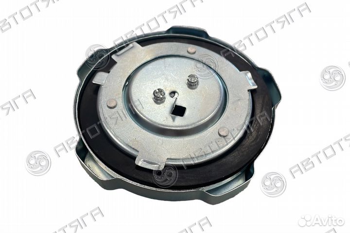 Крышка топливного бака Isuzu FVR34 CYZ52