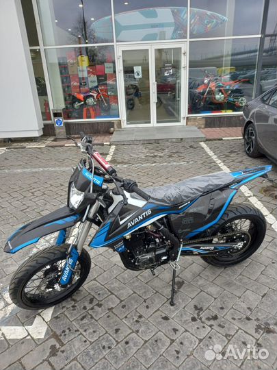 Мотоцикл Avantis A7 New Motard 250
