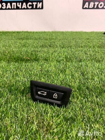 Кнопка открытия багажника BMW 5