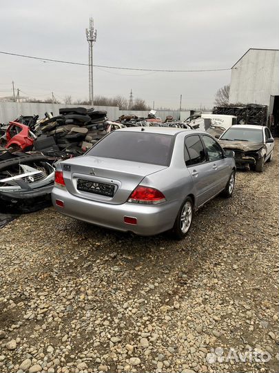 В разборе Mitsubishi Lancer 9