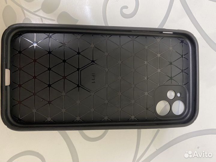 Чехол на iPhone 11